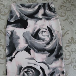 Worthington Women's Gorgeous Floral Pencil Skirt